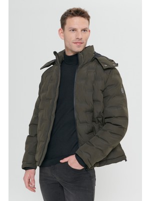 ALTINYILDIZ CLASSICS Erkek Haki Rüzgar Geçirmez Termometreli Sıcak Tutan Standart Fit Normal Kesim Kapüşonlu Desenli Mont