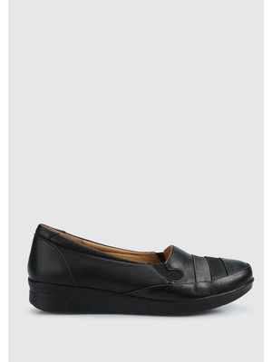 Siyah Deri Kadın Ayakkabı