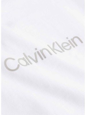 Calvin Klein Bisiklet Yaka Düz Beyaz Kadın T-Shirt Hero Logo Modern Fıt T-Shırt