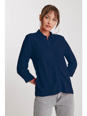 Vitrin Önü Büzgülü Viskon Keten Gömlek