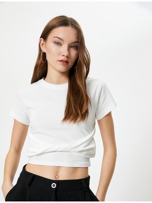 Koton Önü Fiyonk Düğüm Detaylı Tişört Crop Kısa Kollu Bisiklet Yaka