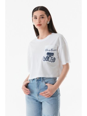 FullaModa Nakışlı Cepli Crop T-Shirt