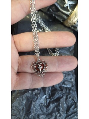 Dükkan Design Gothic Cross Red Heart Kolye