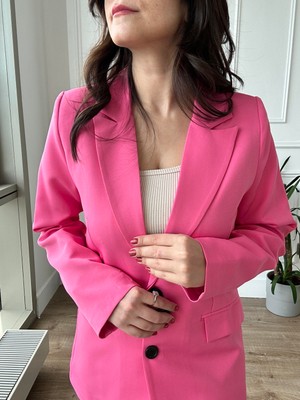 Arzu Emiroğlu Pembe Blazer Ceket