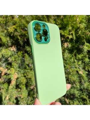 Bumudur Aksesuar iPhone 13 Pro Max Yeşil Metal Kamera Korumalı Silikon Kılıf