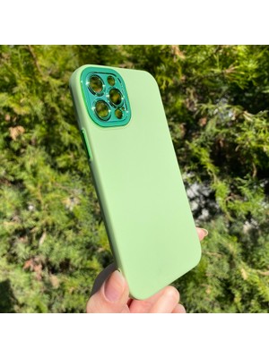 Bumudur Aksesuar iPhone 12 Pro Yeşil Metal Kamera Korumalı Silikon Kılıf