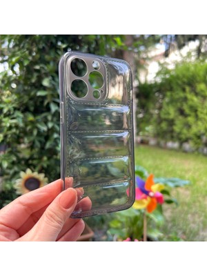 Bumudur Aksesuar iPhone 13 Pro Siyah Şeffaf Dalgalı Silikon kılıf