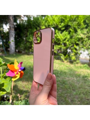 Bumudur Aksesuar Apple iPhone 14 Bakır Detaylı Pudra Parlak Silikon Kılıf