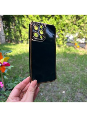 Bumudur Aksesuar Apple iPhone 13 Pro Max Kamera Korumalı Altın Renkli Siyah Silikon Kılıf