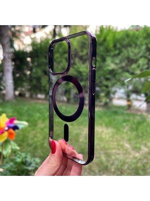Bumudur Aksesuar Apple iPhone 13 Pro Mor Parlak Kenarlı Magsafe Kılıf