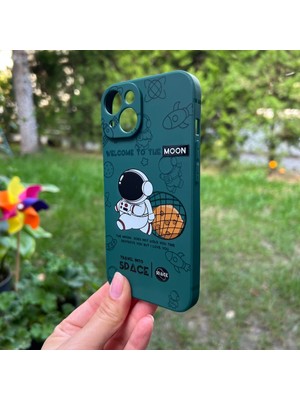 Bumudur Aksesuar Apple iPhone 14 Basketçi Astronot Yeşil Silikon Kılıf