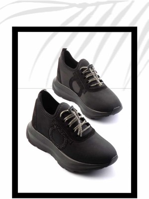 Bambi Siyah Platin Taşlı Streç   Kadın Sneaker K01212111117