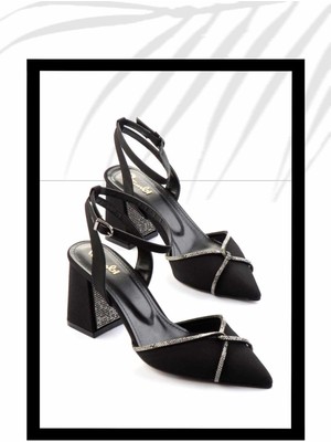 Bambi Mat Siyah Platin Taşlı   Kadın Klasik Topuklu Ayakkabı K01231364738