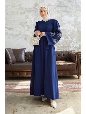 Vavinor Indigo Renkli Kolları Taşlı Abaya Krep Kumaş Kadınlar İçin Şık Tasarım