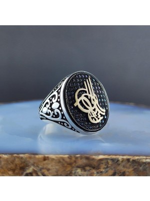 Vogutima Mikro Taşlı Tuğralı Erkek Gümüş Yüzük Gyzgmsrgumu