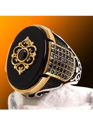 Vogutima Nano Taş Detaylı Oniks Taşlı Otantik Gümüş Erkek Yüzük