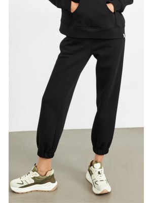 Yakamel Kadın 3 Ip Paçası Lastikli Eşofman Altı