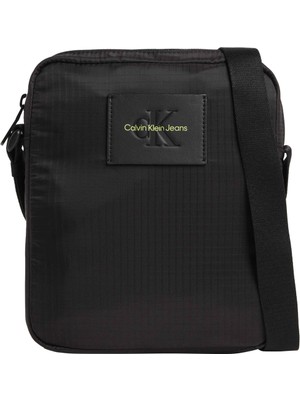 Calvin Klein Siyah Erkek 21X18X4 cm Postacı Çantası Sport Essentıals REPORTER18 L