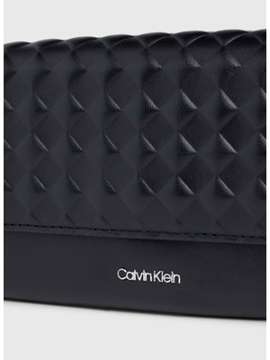 Calvin Klein Siyah Kadın 9,7X19X3,5 cm Cüzdan K60K611895BEH