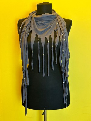 Gönülden Tasarım Metal Boncuk Püsküllü Penye Fular Şal