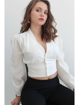 Mois Atelier Beyaz Crop Tasarım Gömlek Uzun Kol Klasik Düz Desenli Büyük Beden Kadın