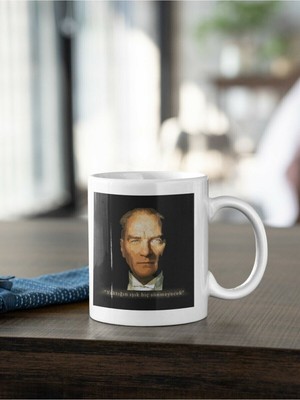 Azresa Atatürk Işığın Sönmeyecek Yazı Baskılı Kupa