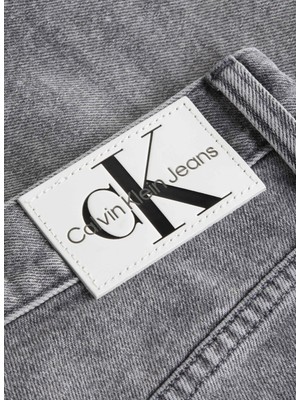 Calvin Klein Jeans Yüksek Bel Normal Gri Kadın Denim Şort J20J2235081BZ