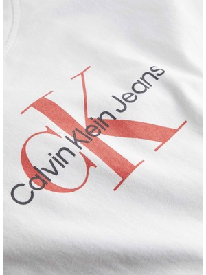 Calvin Klein Jeans Bisiklet Yaka Baskılı Beyaz Kadın T-Shirt J20J223272YAF