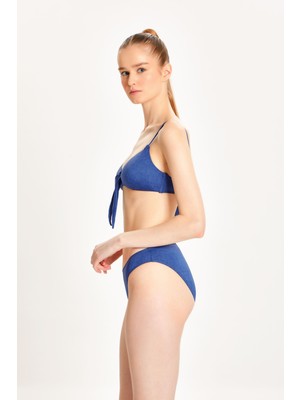 Too Salty Swimwear Kadın Mavi Kot Görünümlü Önden Bağlama Detaylı Fiyonklu Geniş Üçgen Bikini Takımı 24S119ST