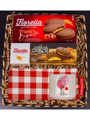 Ejoya Kişiye Özel Latte Kupa & Amerikan Servis & Choco Cookies & Fındıklı Biscuits Hediye Kutusu 111170