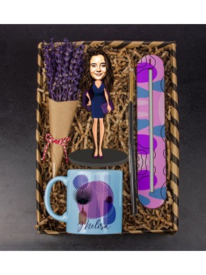 Ejoya Kişiye Özel Karikatür Biblo & Kupa & Lavanta Buketi & Tütsü Kayığı ve Tütsü Hediye Kutusu 112036