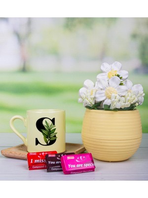 Ejoya Kişiye Özel Türk Kahvesi Fincanı & Papatyalar Aranjmanı 111906