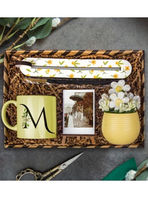 Ejoya Kişiye Özel Kupa Bardak & Papatya Kokulu Taş Aranjmanı & Tütsü Kayığı & Fotoğraflık Hediye Kutusu 111904