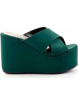 Bambi Yeşil Kumaş  Kadın Terlik K04534020104