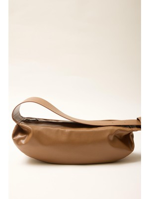 Manuka Medium City Bag Camel