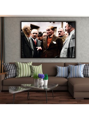 Gaagart Metal Çerçeveli Yatay Cam Tablo Halkı Dinleyen Kemal Atatürk