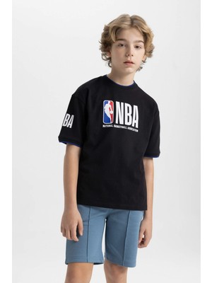 DeFacto Erkek Çocuk NBA Wordmark Oversize Fit Bisiklet Yaka Kısa Kollu Tişört C0385A824SM