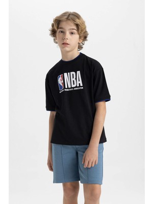 DeFacto Erkek Çocuk NBA Wordmark Oversize Fit Bisiklet Yaka Kısa Kollu Tişört C0385A824SM