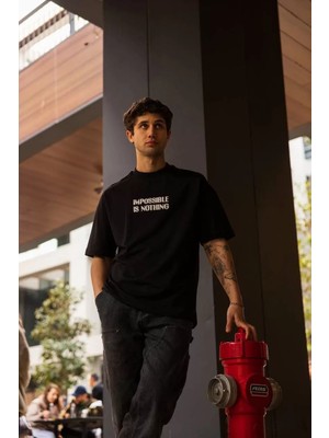 Tarz Yeri Bisiklet Yaka Baskılı Oversize T-Shirt Siyah