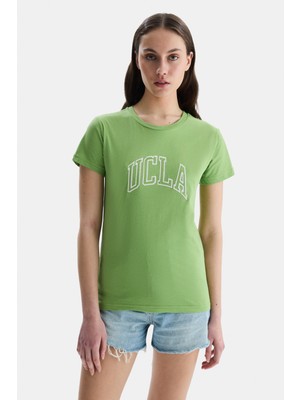 Ucla Angela Yeşil Bisiklet Yaka Nakışlı Standard Fit Kadın Tshirt