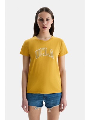 Ucla Angela Sarı Bisiklet Yaka Nakışlı Standard Fit Kadın Tshirt
