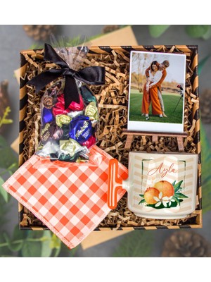 Ejoya Kişiye Özel Latte Kupa ve Altlığı & Fotoğraflık & Çikolatalar Hediye Kutusu 111771