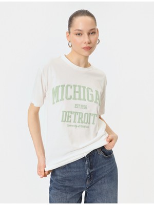 Koton Baskılı Tişört Kısa Kollu Bisiklet Yaka Rahat Kalıp