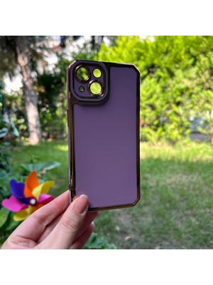 Bumudur Aksesuar iPhone 14 Kamera Korumalı Altın Renkli Mor Silikon Kılıf