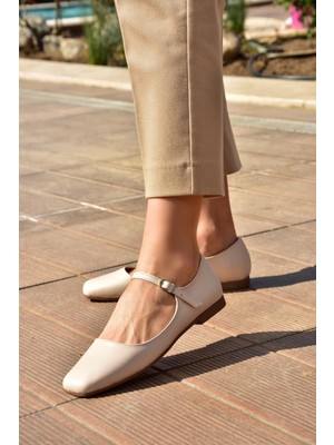Fox Shoes S726252509 Bej Kadın Babet