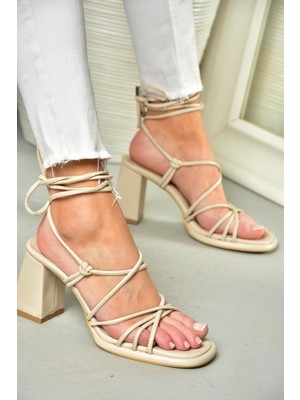Fox Shoes S282470509 Bej Kalın Topuklu Ayakkabı Bağlamalı Kadın Ayakkabı