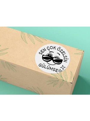 Casalinghi Sen Çok Özelsin Gülümse Etiketi Siyah Yuvarlak Mat Sticker 4 cm 33 Adet