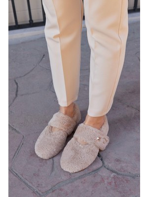 Nilufarr Milky Bej Peluş Kadın Babet