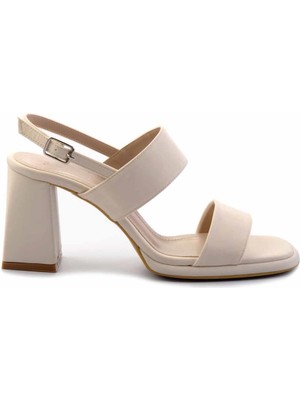 Bambi Mat Bej Saten   Kadın Klasik Topuklu Ayakkabı K05215164638