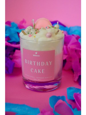 Khleos Birthday Cake Bubblegum Kokulu Vegan Içerikli Soya Wax Mum 300GR